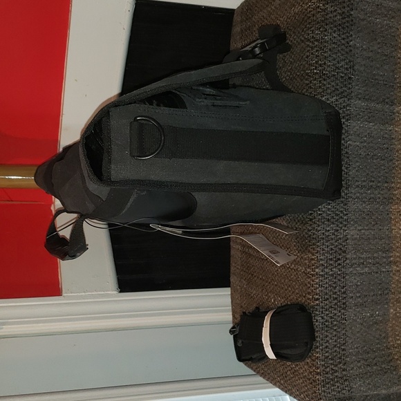 FF 💘🖤💘BRAND NEW MOBILE EDGE BLACK/GRAY 17.3" ECO-FRIENDLY LAPTOP MESSENGER - Picture 4 of 16